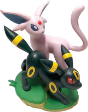 Pokémon TCG: Scarlet & Violet 8.5 Prismatic Evolutions - Premium Figure Collection Pokemon